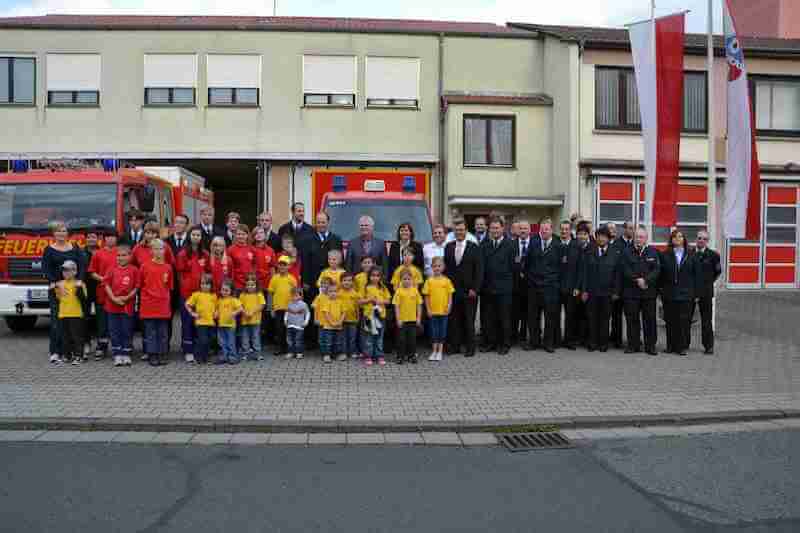 Gruppenbild aller Mitglieder der Feuerwehr Rodgau Nord