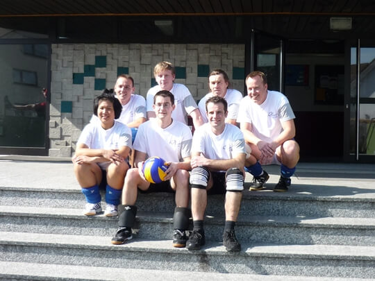 Feuerwehr Weiskirchen Gewinner des Volleyballturniers in Klein-Auheim